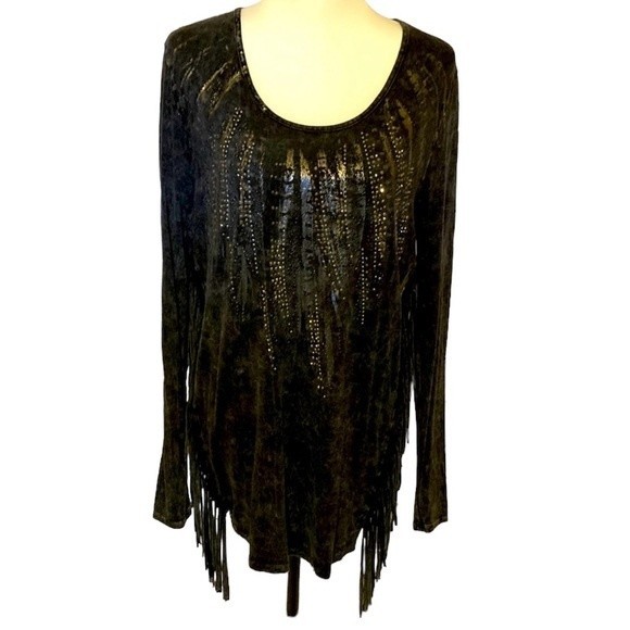 Voice of California off-black sequin fringed top. - Picture 1 of 5